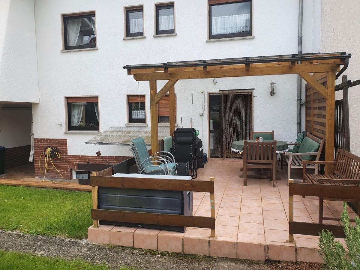 Ferienwohnung Woelbert Altendiez Buitenkant foto