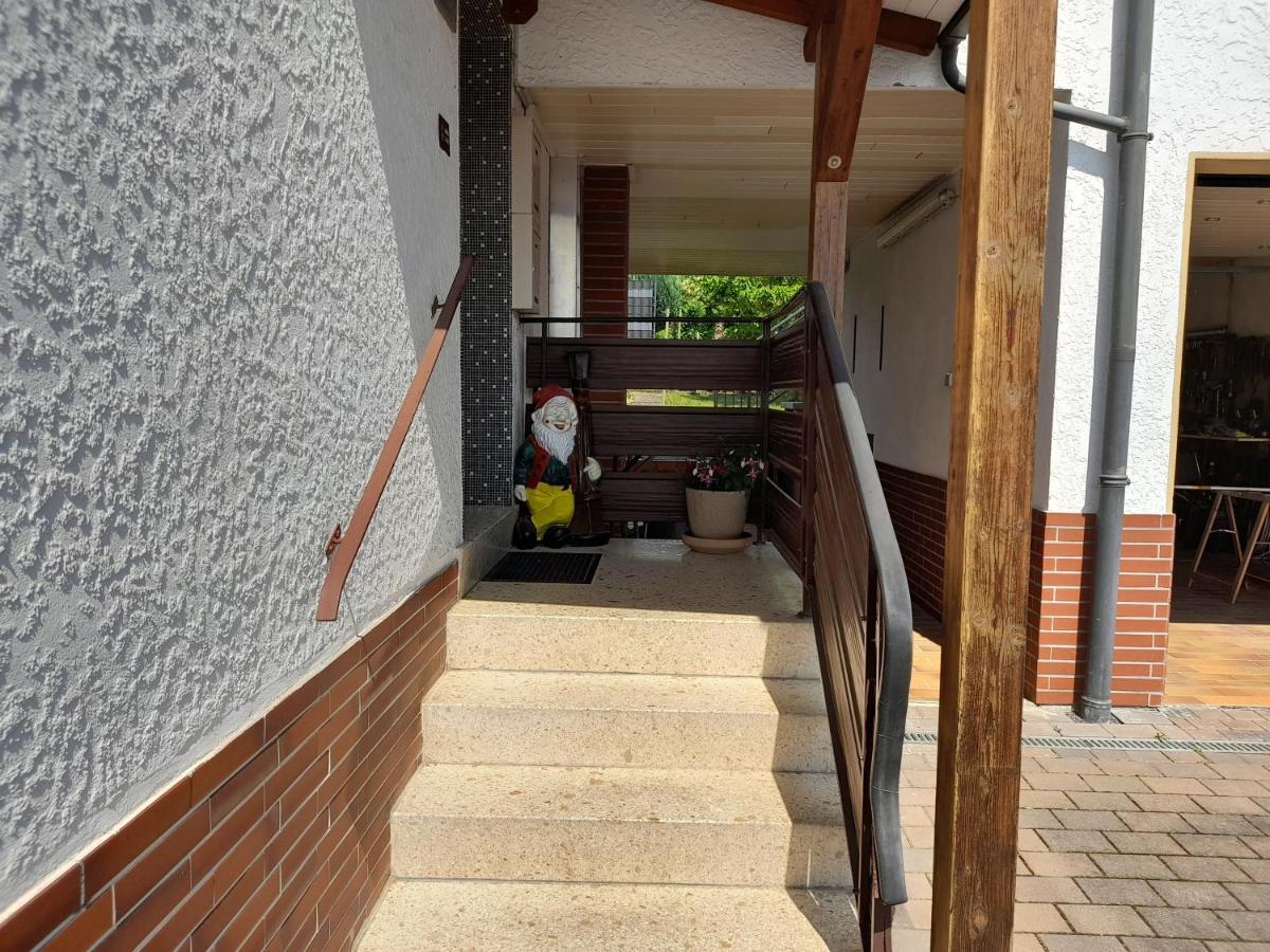 Ferienwohnung Woelbert Altendiez Buitenkant foto