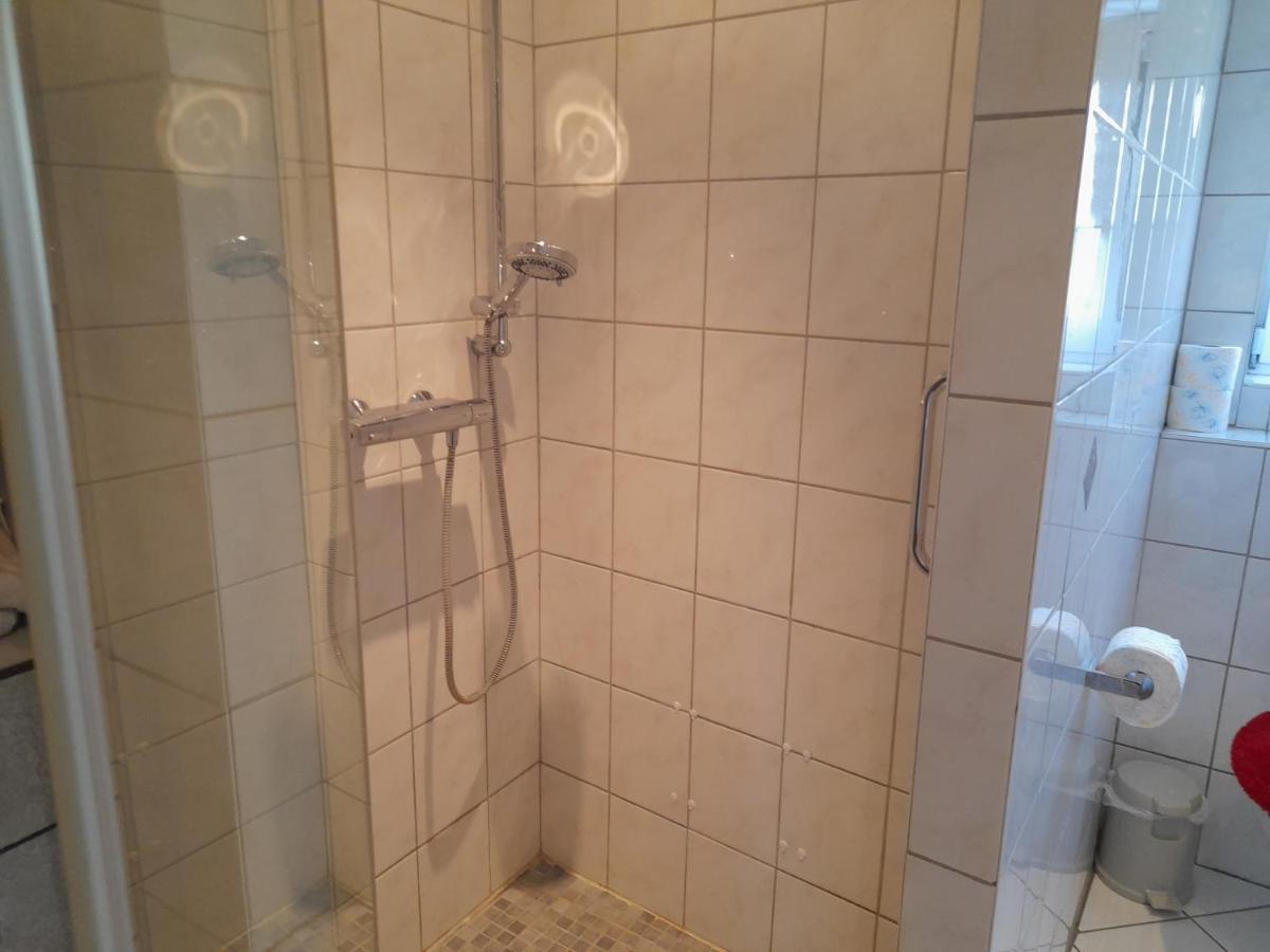 Ferienwohnung Woelbert Altendiez Buitenkant foto